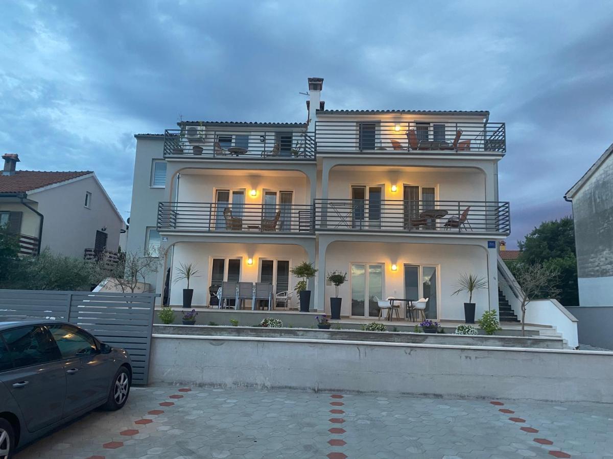 Apartment Anita 3 *