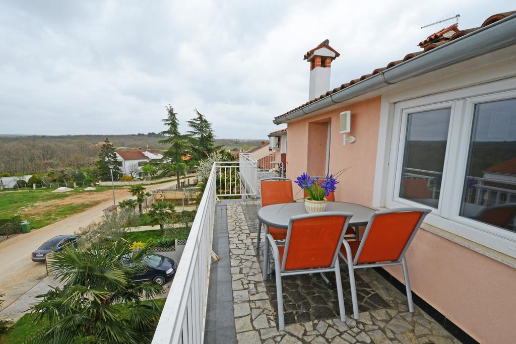 Anita 3 Apartment